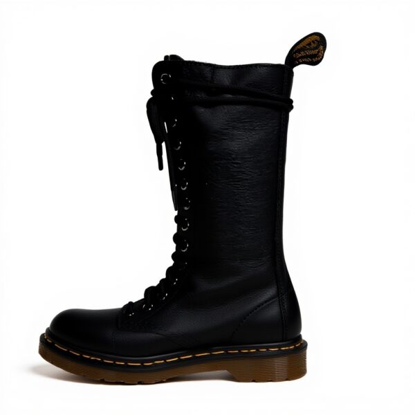 Dr. Martens 1B99, Boots femme